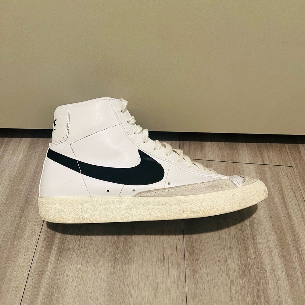 Men's Nike Blazzer High-Top Sneakers